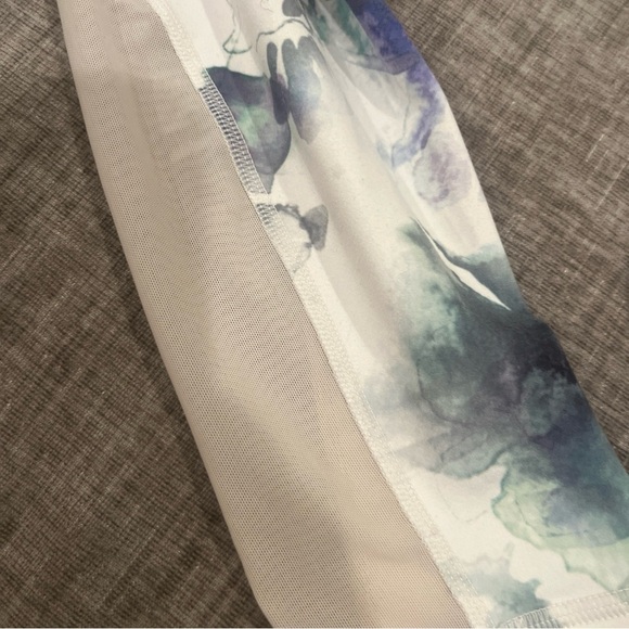 Athleta Floral Mudra 7/8 Leggings Women’s size SIZE Small White Mesh Panel - Picture 5 of 8